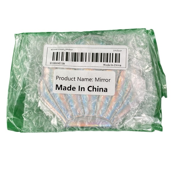 Silver Holographic Sea Shell Compact Mirror - Picture 11 of 15